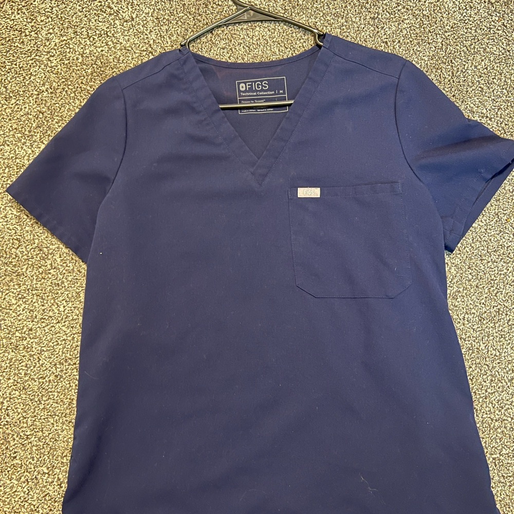 FIGS Catarina One-Pocket Scrub Top